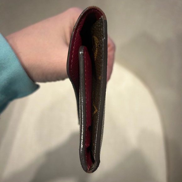 Authentic Louis Vuitton Sarah Wallet - Monogram & Fuchsia - Picture 7 of 16